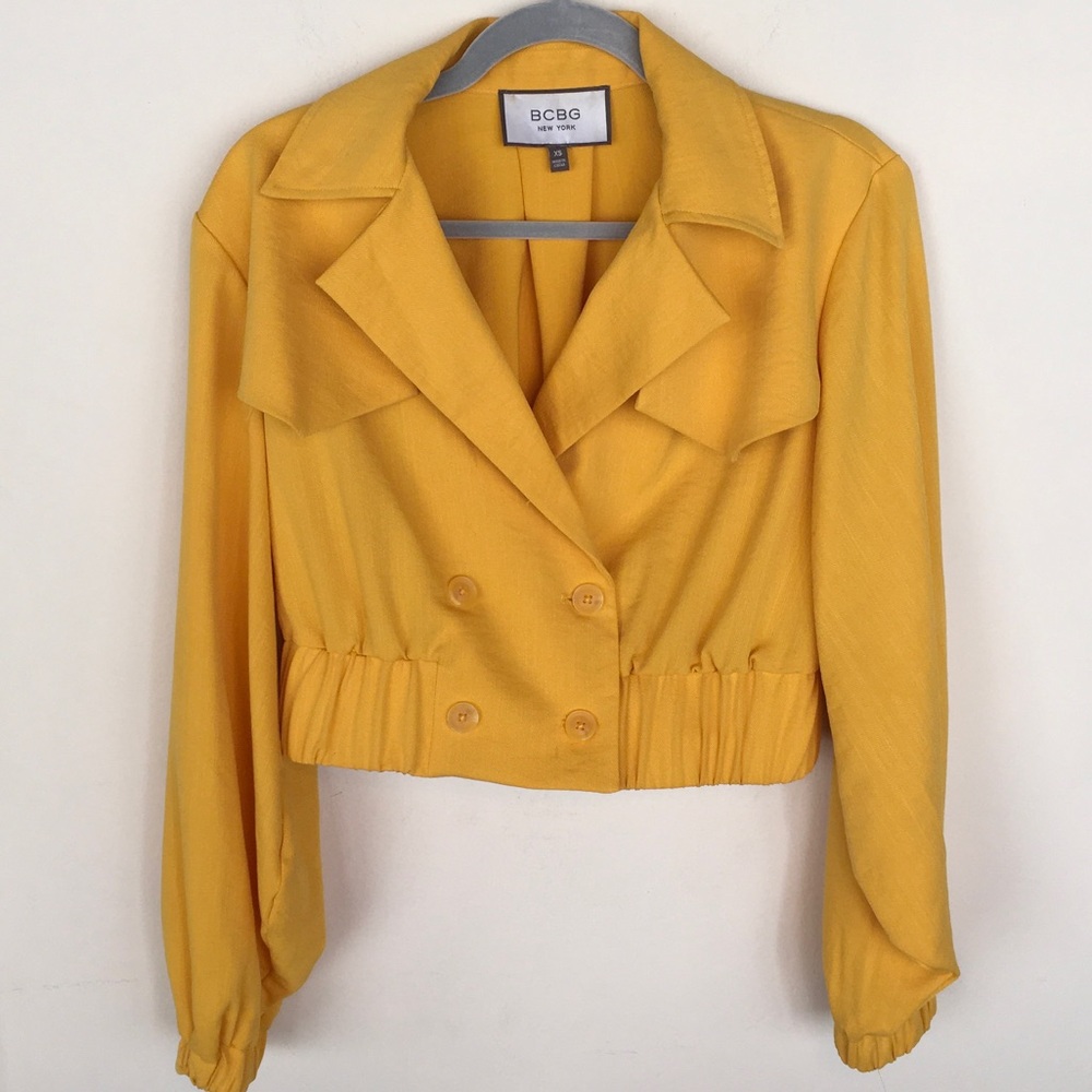 BCBG Mustard Yellow Cropped Double-Breasted Blazer